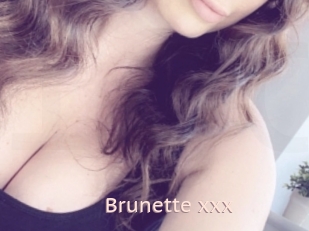 Brunette_xxx