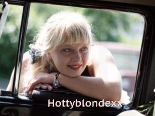 Hottyblondexx