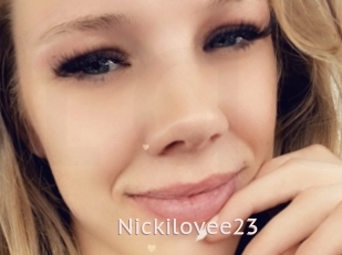 Nickilovee23