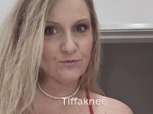 Tiffaknee